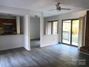 11026 Harrowfield Rd in Charlotte, NC - Building Photo - Building Photo