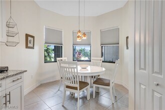 4360 Aurora St in Naples, FL - Building Photo - Building Photo