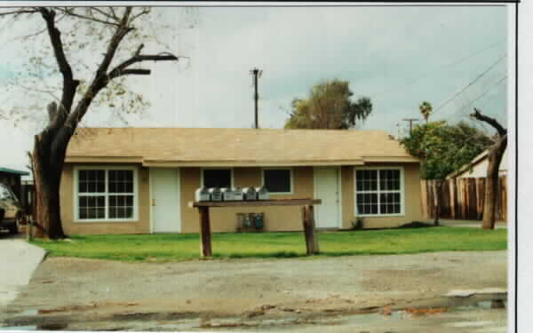 4141-4147 Sanrive Ave in Riverside, CA - Foto de edificio