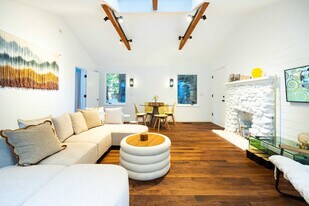 522 Cascade Dr in Mill Valley, CA - Building Photo