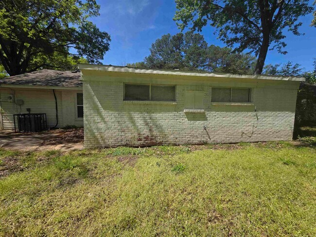 1486 Patterson St in Memphis, TN - Building Photo - Building Photo