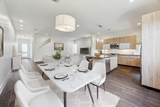 2220 Cortijo Pl in Houston, TX - Building Photo - Building Photo