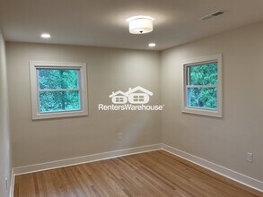 245 Enwood Dr in Charlotte, NC - Building Photo - Building Photo