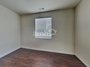 1487 N Barkvine Ave in Star, ID - Building Photo - Building Photo