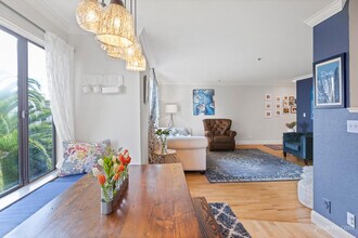 1565 Sacramento St in San Francisco, CA - Building Photo - Building Photo