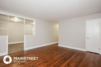 4423 Brooktree Dr in Charlotte, NC - Building Photo - Building Photo