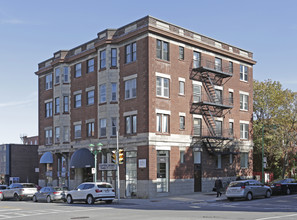 1090 Laurier O in Montréal, QC - Building Photo - Building Photo