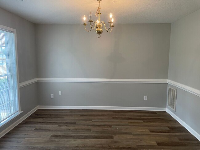 4002 Auburn Hills Dr in Greensboro, NC - Building Photo - Building Photo