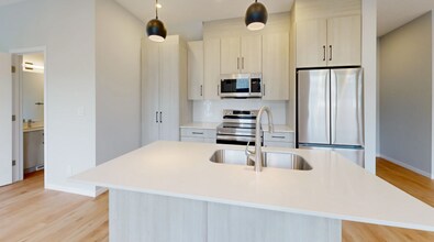 11528-11122 122 St NW in Edmonton, AB - Building Photo - Building Photo