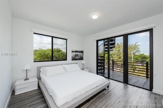 2955 Bird Ave-Unit -PHA in Miami, FL - Building Photo - Building Photo