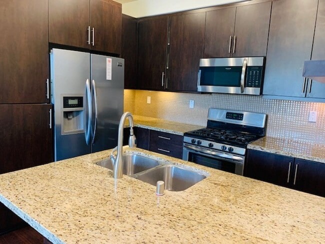 2134 Cosmo Way in San Marcos, CA - Building Photo - Building Photo