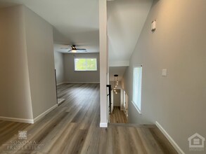 18763 Gillman Dr in Sonoma, CA - Building Photo - Building Photo