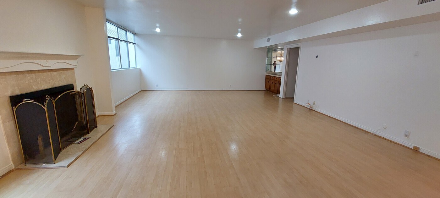 1122 Peck Dr, Unit Penthouse 3 in Los Angeles, CA - Building Photo