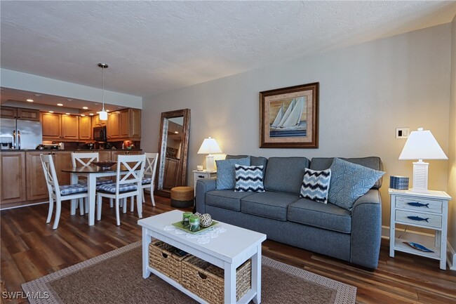25810 Hickory Blvd in Bonita Springs, FL - Building Photo - Building Photo