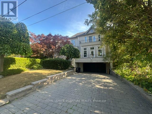 23 Bannockburn Ave in Toronto, ON - Building Photo