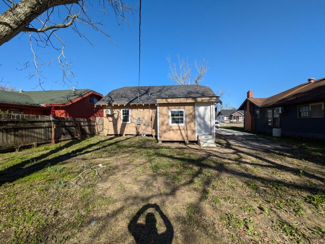 1849 Washington Blvd in Beaumont, TX - Building Photo - Building Photo