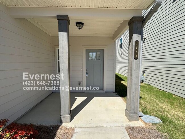 1779 Firelight Wy in Ooltewah, TN - Building Photo - Building Photo