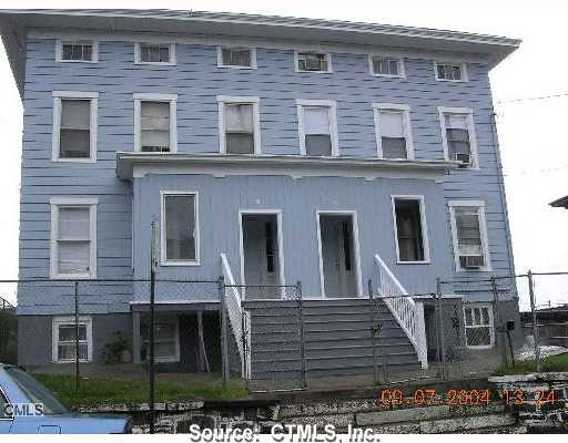 42-44 Clarence St in Bridgeport, CT - Building Photo