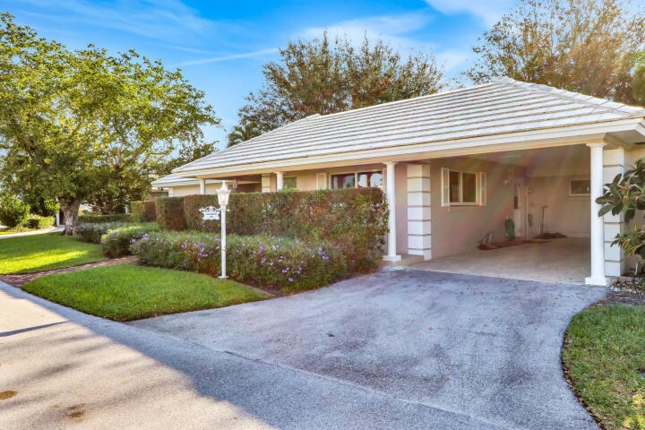 434 French Royale Cir in Atlantis, FL - Building Photo