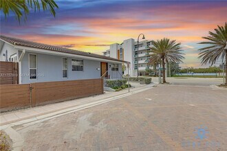 328 Missouri St in Hollywood, FL - Foto de edificio - Building Photo