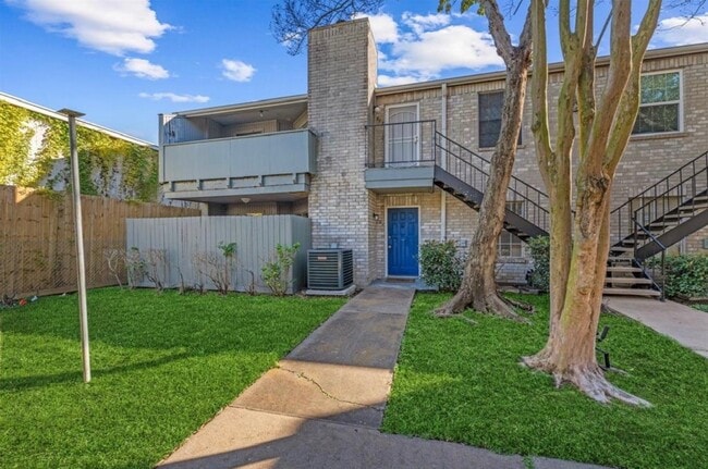 property at 9797 Leawood Blvd