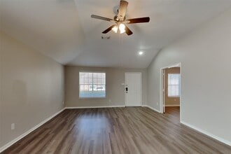 2114 Blossom Creek Dr in Humble, TX - Building Photo - Building Photo