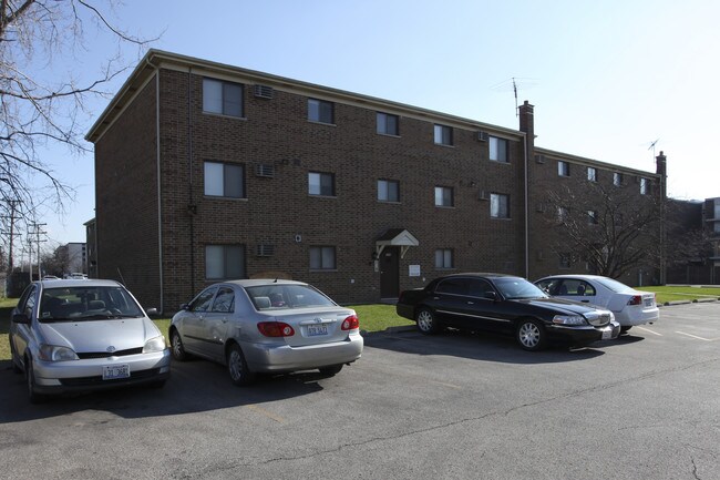 9210-9220 Hamilton Ct in Des Plaines, IL - Foto de edificio - Building Photo