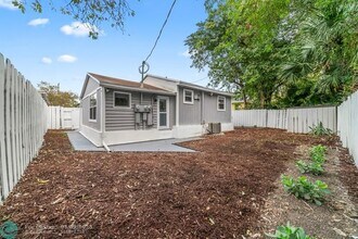 818 NE 14th Pl in Fort Lauderdale, FL - Building Photo - Building Photo