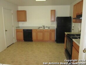 8903 Dakota Run in Converse, TX - Building Photo - Building Photo