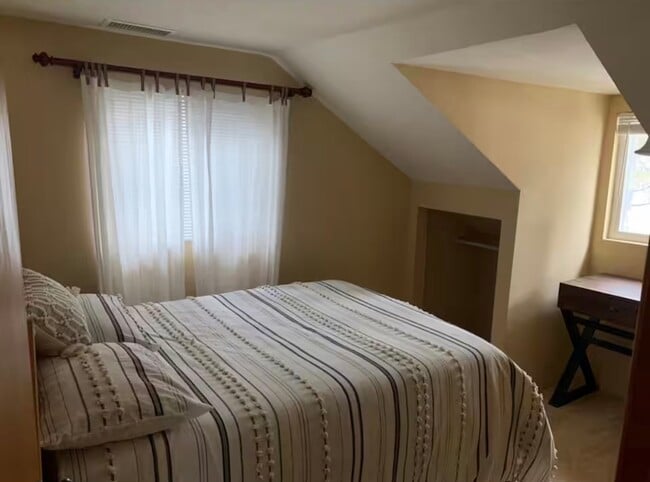 33191 Maple Ln in Green Valley Lake, CA - Building Photo - Building Photo