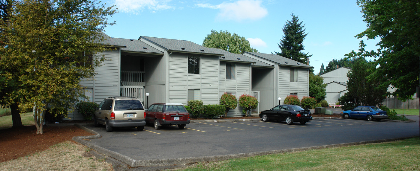 Sandalwood Apartments in Salem, OR - Building Photo