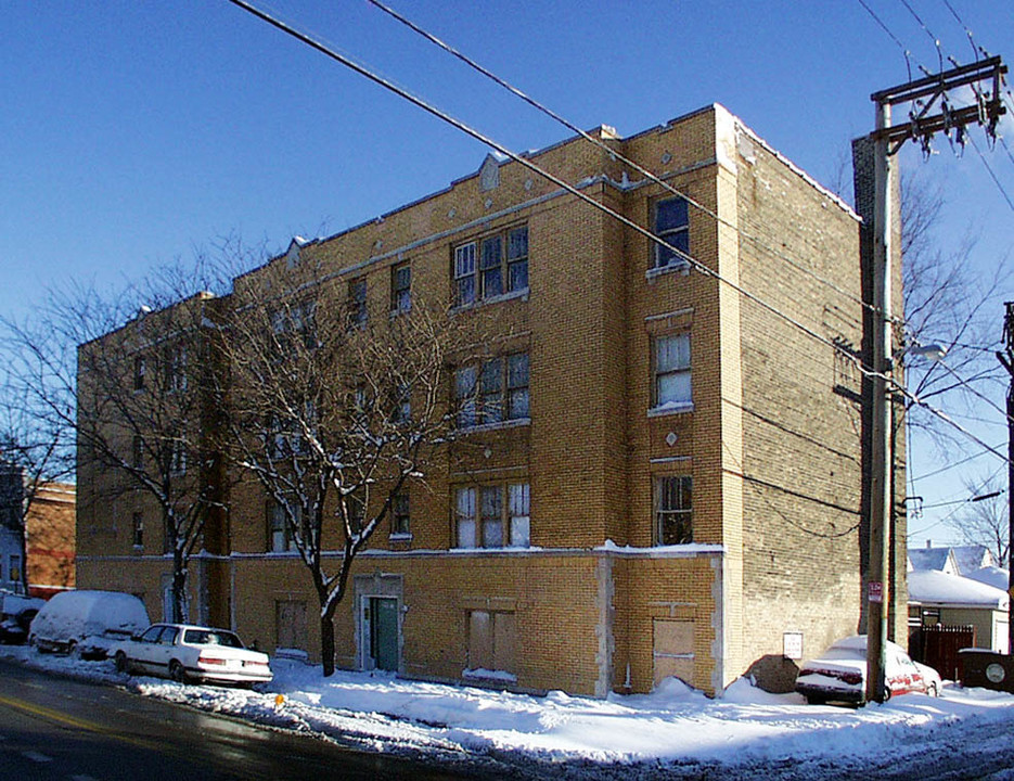 2017-2023 N Kostner Ave in Chicago, IL - Building Photo