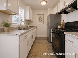 1220 S Manhattan Pl, Unit 2 in Los Angeles, CA - Building Photo