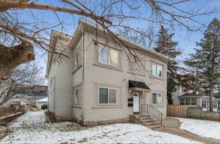 2506 Dupont Ave N in Minneapolis, MN - Building Photo