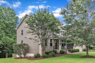 8313 Henderson Rd in Apex, NC - Building Photo - Building Photo