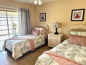 944 NW Spruce Ridge Dr in Stuart, FL - Building Photo - Building Photo