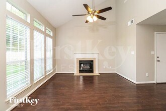 12125 Cartgate Ln in Charlotte, NC - Building Photo - Building Photo