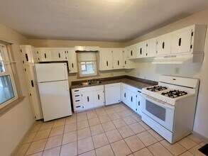 1494 Thompson Rd in Franklin, PA - Building Photo - Building Photo