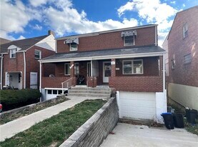 650 Dunster St in Pittsburgh, PA - Building Photo