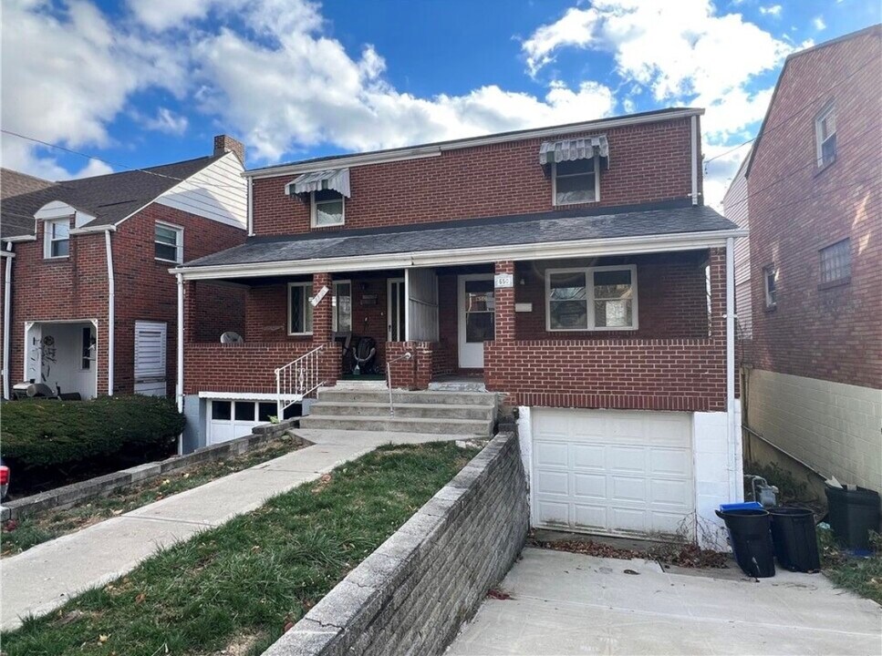 650 Dunster St in Pittsburgh, PA - Building Photo