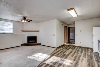627 Maple St, Unit 1 in Eau Claire, WI - Building Photo - Building Photo