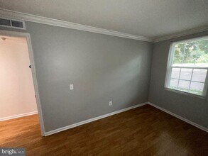 115 Prosperity Ave SE in Leesburg, VA - Building Photo - Building Photo