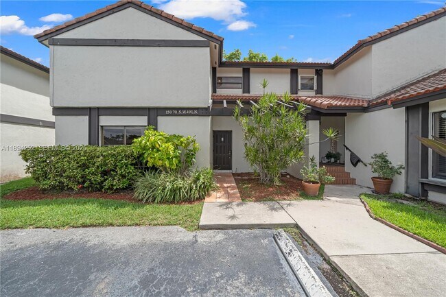 15070 SW 49th Ln in Miami, FL - Building Photo - Building Photo