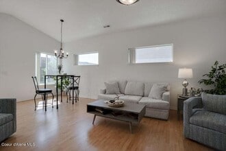 7800 McKlinlock St in Coeur d'Alene, ID - Building Photo - Building Photo