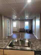 79 Spruce St, Unit 2 in Burlington, VT - Building Photo - Building Photo