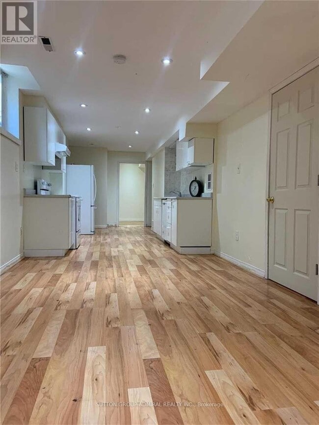 29 Estoril St in Richmond Hill, ON - Building Photo - Building Photo