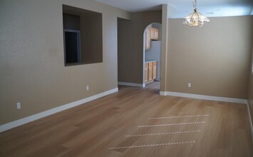 10181 Bentley Oaks Ave in Las Vegas, NV - Building Photo - Building Photo