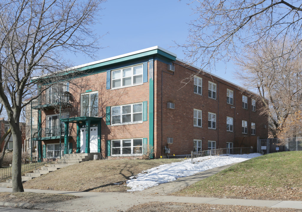 2222 Blaisdell Ave in Minneapolis, MN - Foto de edificio