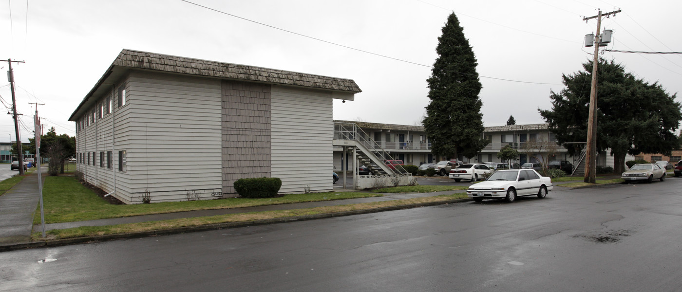 Allwood Apartments in Vancouver, WA - Building Photo