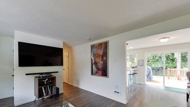 10710 115th Ave SW in Tacoma, WA - Building Photo - Building Photo